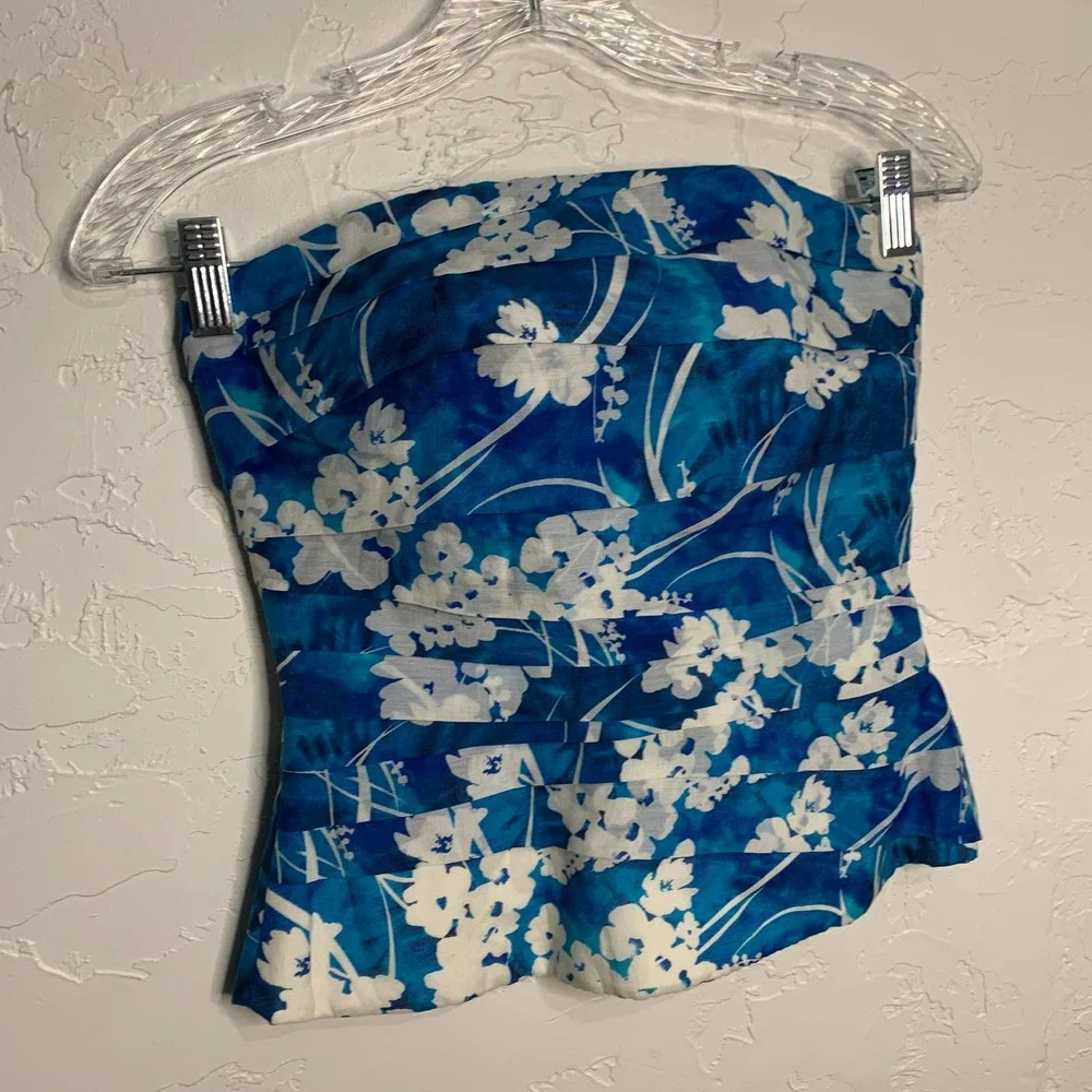 White House Black Market Blue Flower Silk Blend Strapless Top Women's Size 0_2